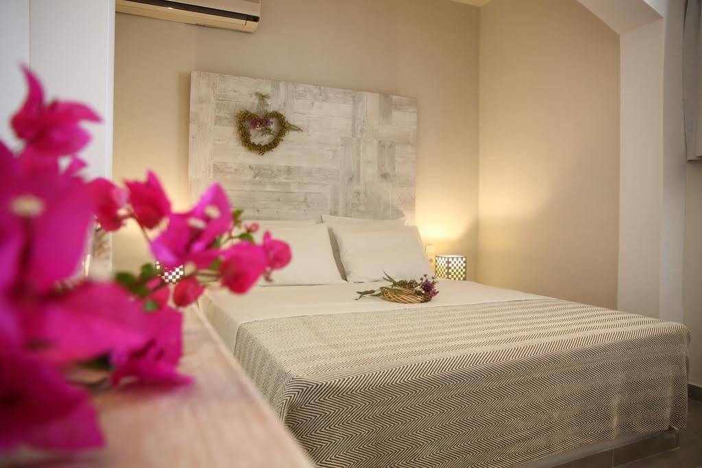 The Sand Suites (Adults Only) อายิโอสนิโกลาโอส ภายนอก รูปภาพ